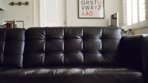 Cómo cuidar tus sofás de cuero