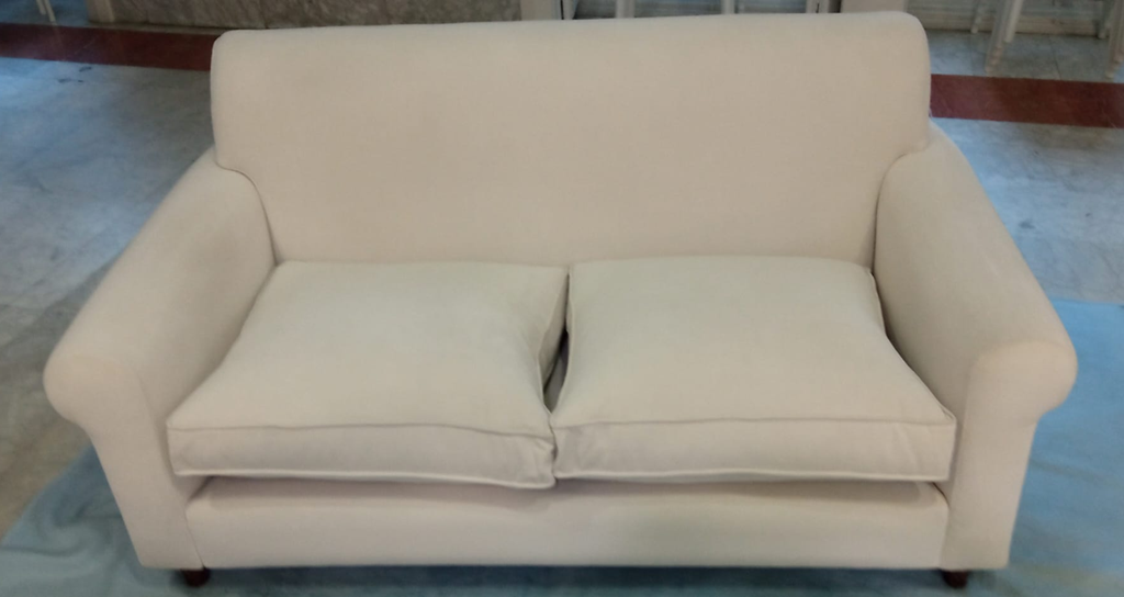 Productos químicos vs. naturales y ecológicos para limpiar tus sofás